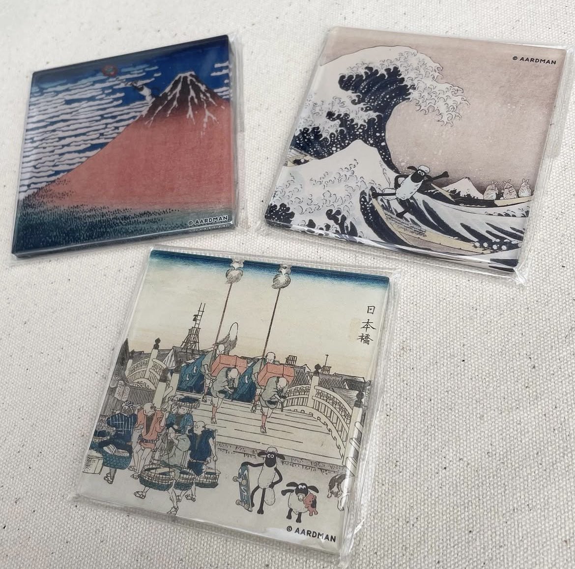 グッズ大好評商品のご紹介】 浮世絵風景画とひつじのショーンのコラボ