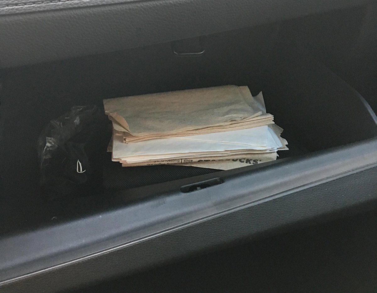 midwestern_ope's tweet photo. Do you keep spare napkins in the glove box or are you weird https://t.co/WjGAvp0vYu