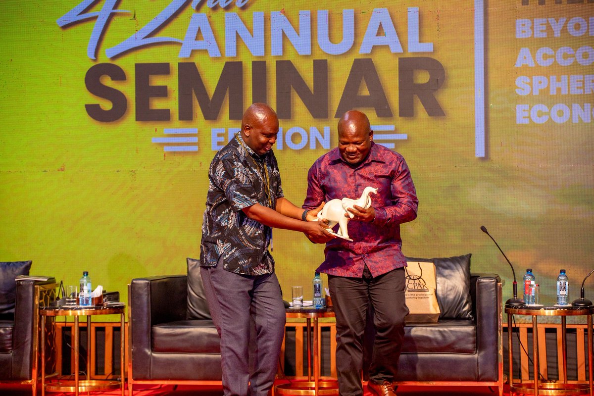 ICPAK_Kenya's tweet photo. Token of appreciation presented to our afternoon session speakers for their  engaging discussions and insights on The Kenya We Want. Asanteni sana!🙏  #ICPAK42ndAnnualSem #BeyondTheProfession @PhilipKakai1 @BarasaFernandes @RichardOnyonka_ @CPABichanga @hon_wamuchomba @MKinyalili ^CA