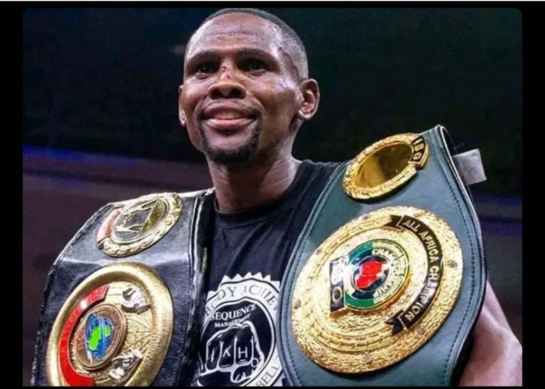ThabisoMosia's tweet photo. It's #BoxingWednesdays and tonight on #Radio2000 6-7pm. We are in studio with Sikho 'Sequence' Nqothole ahead of his fight against Filipino Reymark Alicaba. We'll also remember late trainer Emil Brice and look ahead to the #EuropaLeagueFinal https://t.co/c4LjXbocRF