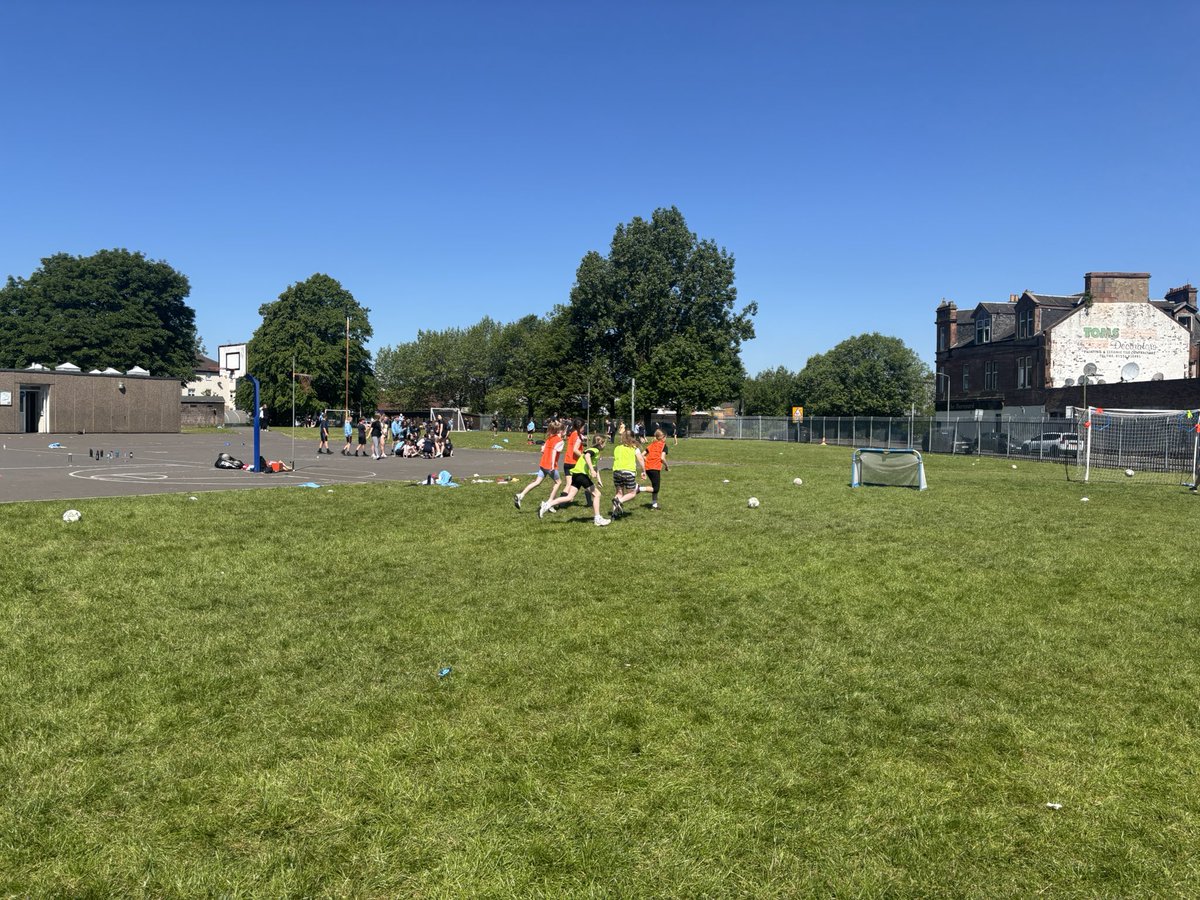 MissCrawford0's tweet photo. Primary 5 then moved onto football. 
They moved round each station practising their aim, kicks and teamwork skills ���️🥅

#StMaryshealthweek https://t.co/Dd6kgc1f0x
