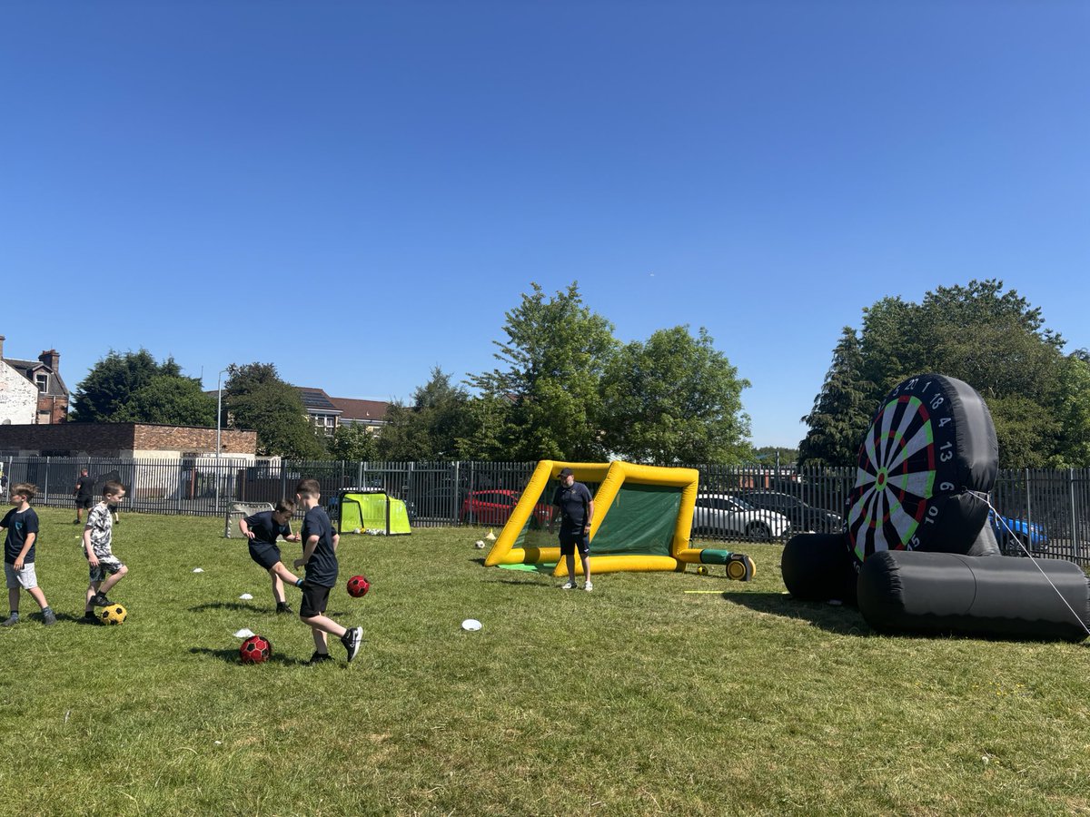 MissCrawford0's tweet photo. Primary 5 then moved onto football. 
They moved round each station practising their aim, kicks and teamwork skills ���️🥅

#StMaryshealthweek https://t.co/Dd6kgc1f0x