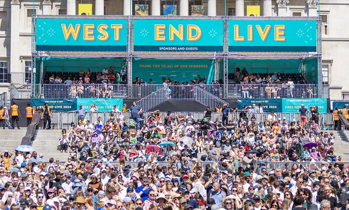 A reminder that Trafalgar Square will look like this in one (!) month 🥹 #WestEndLIVE

📸 <a href="/peachyraith/">Pamela Raith</a>