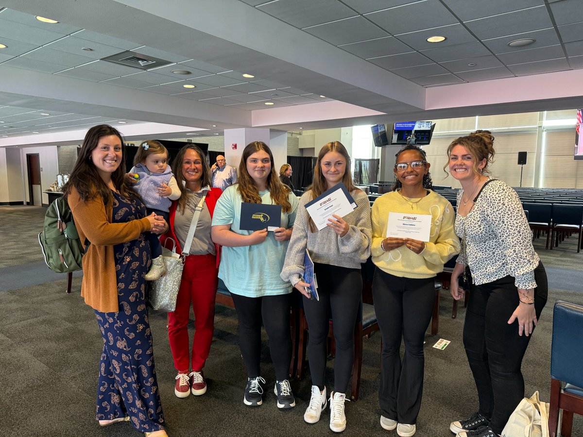 WBMSHSAthletics's tweet photo. A huge shout out &amp; heartfelt THANK YOU to the incredible students &amp; staff who attended the Girls and Women in Sports Day! Your passion and presence are truly inspiring!
Brooke Ryan
Alyssa Caldeira
Kenzie Snell 
Audra Roberts
Eliza Roberts
Nikki Maloney https://t.co/ZdO3DZqL6n