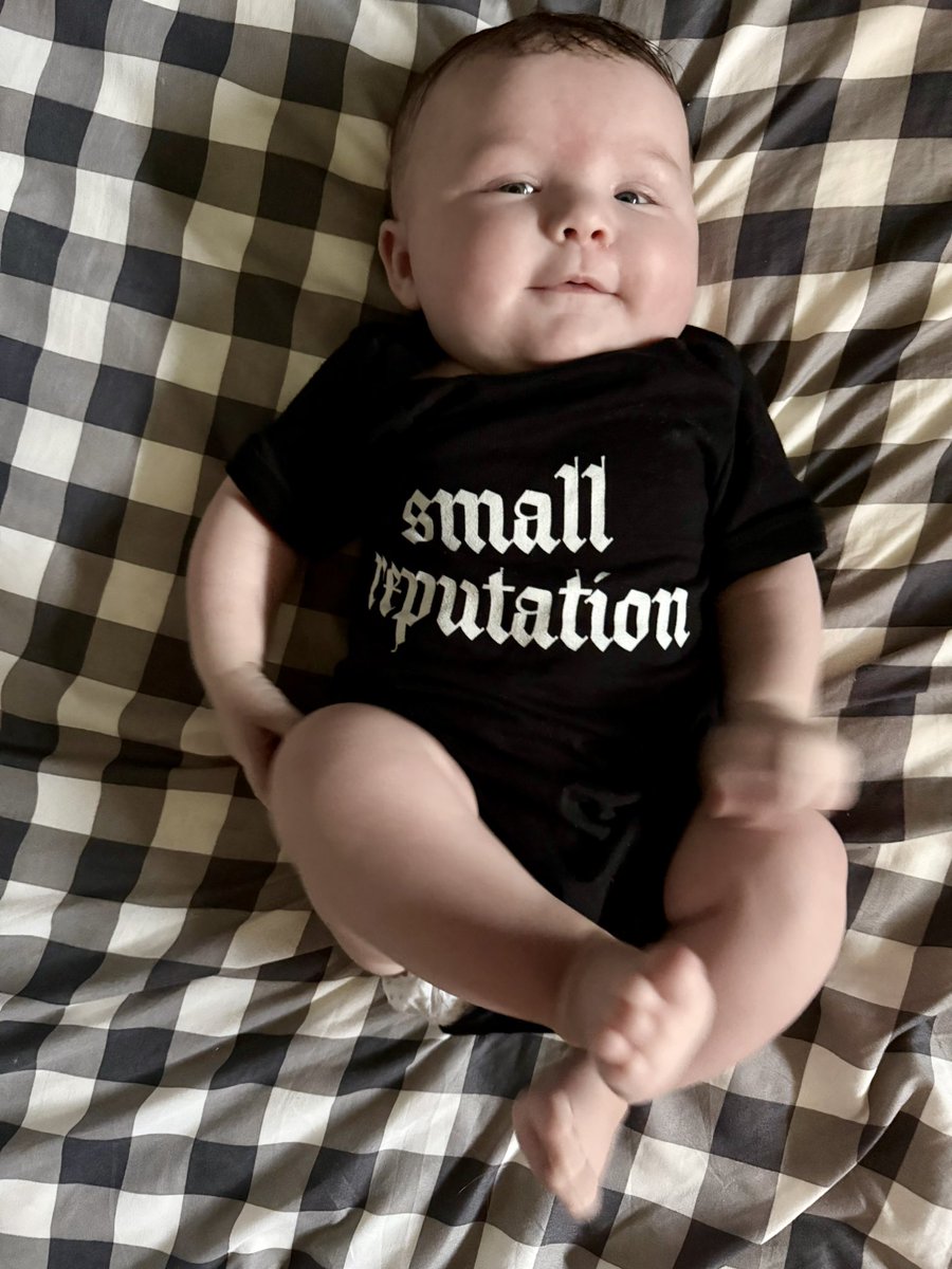 Macy is ready for her first Taylor album release 🖤<a href="/taylornation13/">Taylor Nation</a>