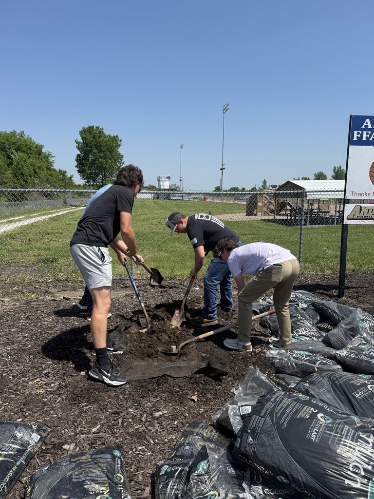 archie62237's tweet photo. Big thanks to the Thompson family for lending a hand with the landscaping at the sports complex! Also, we want to recognize our seniors for planting a willow tree in memory of Miles Humbird at the sports complex! #ArchieStrong https://t.co/vdaCWSf65R