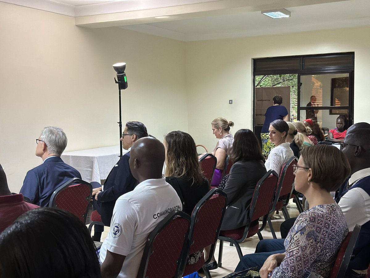 AmanyaBelyndah's tweet image. Excited to be attending the #EUHoMsinGulu CSO Bazzar networking with various CSOs in Northern Uganda, Stakeholders and #TeamEurope .
CSO’s play a critical role in enhancing service delivery, solving societal issues and economic transformation.

Here to learn and network to equip…