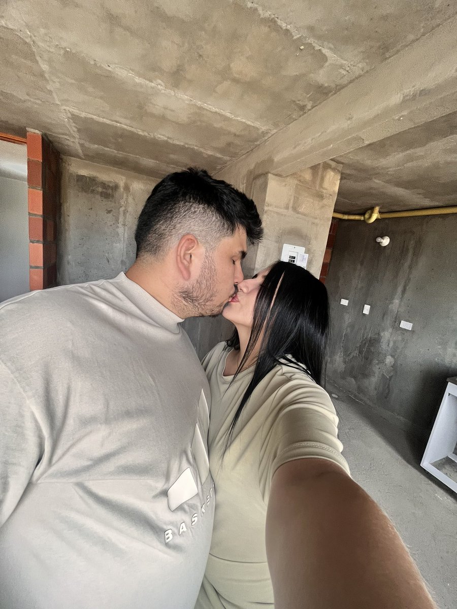 RuthGuarin's tweet photo. Después de un poco más de 4 años💗💗💗 https://t.co/1el7DWtECX