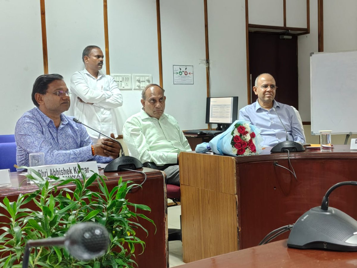 NIRDPR_India's tweet image. 🧼 A 3-day National Training on Impact Evaluation of SBM-G concluded at @NIRDPR_India, Hyderabad, focusing on building robust M&amp;amp;E systems to drive results in rural sanitation.

📢 Shri Ashok K. K. Meena, IAS, Secretary, @MoJSDDWS, addressed the participants during the valedictory…