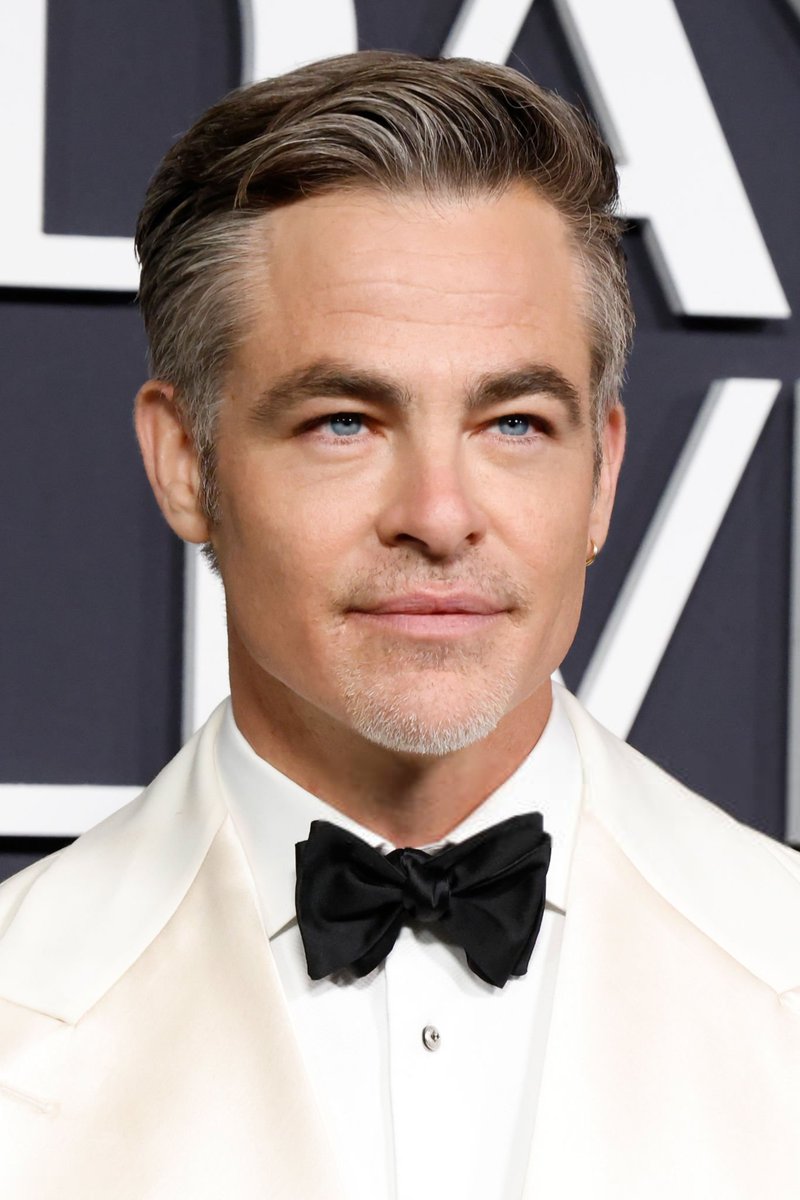 Chris Pine ไทย tweet media