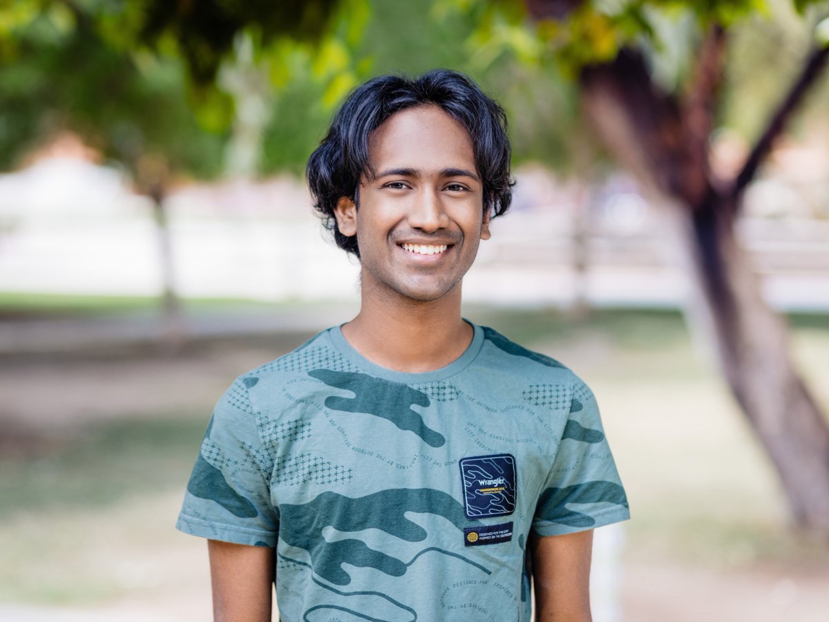 Congratulations to Nikhil Garuda, recipient of the College of Science Outstanding Senior Award.  “The astronomical community thrives when knowledge flows freely between generations of researchers,” he says. Read his reflections on his time at Steward: bit.ly/43ffdTm