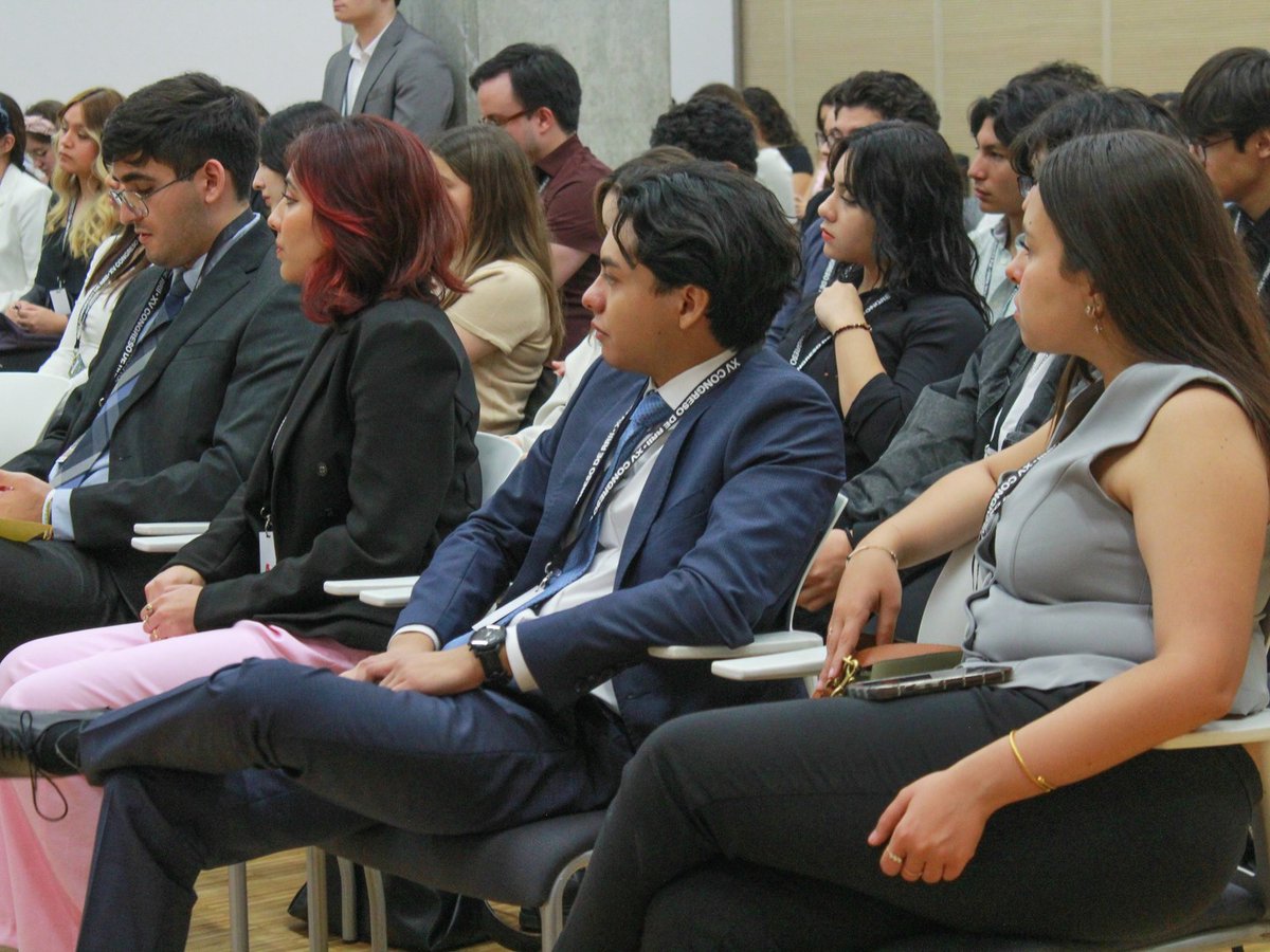 XV Congreso de Relaciones Internacionales 👏

📢  En esta edición, se llevaron a cabo 6 ponencias de alto nivel, abordando problemáticas internacionales con impactos regionales, fomentando una mirada crítica y transversal de la gobernanza global.

#InspirandoTuMejorVersión