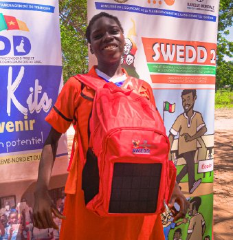 UNFPACameroon's tweet photo. Pour faire progresser l’autonomisation des femmes le #Projet #SWEDD2 #Cameroun a réalisé des interventions stratégiques : 2️⃣Avec le #MINESEC et le #MINEDUB : Dispositif d’alerte au décrochage scolaire mis en place pour maintenir la fille à l’école. https://t.co/ytPSo2hL23
