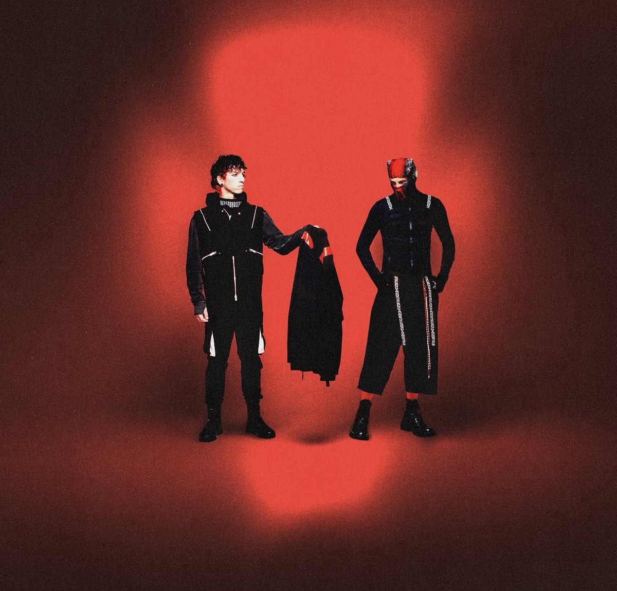 PopCrave's tweet photo. Twenty One Pilots announce their new album, ‘Breach,’ will be released in September. https://t.co/LYIqfGjm4Y