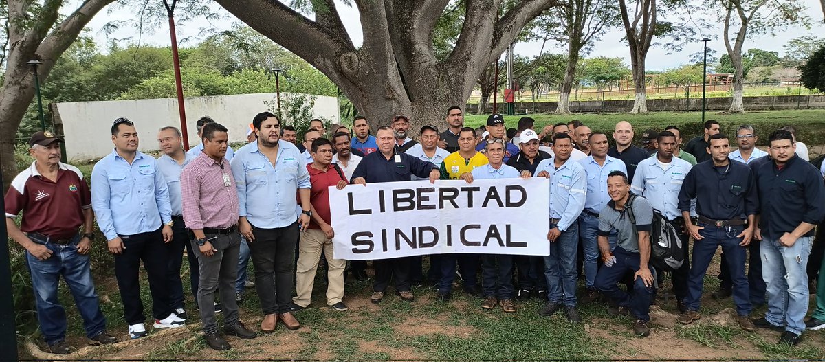 Felicitaciones a ese gran equipo de <a href="/aporrea/">Aporrea</a> por su #23 años acompañando al pueblo trabajador en todas sus luchas, muchas gracias por estar presente muchas gracias por cumplir un año más visibilizando el sentir de la clase obrera, queremos que cumplas muchos años ✊🏼