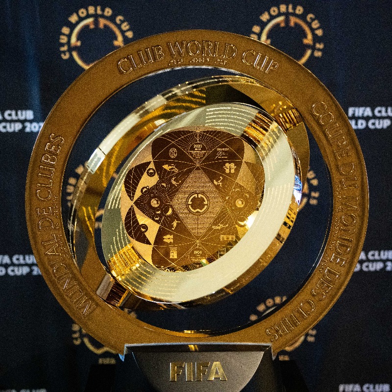 fifacom_es's tweet photo. Las 20 federaciones miembro que cuenten con clubes que participarán en el Mundial de Clubes FIFA han confirmado que abrirán un periodo de inscripción excepcional del 1 al 10 de junio 🏆