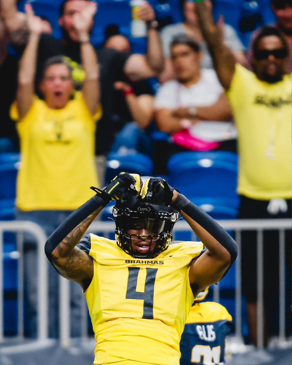 Dee Anderson🦍 tweet media