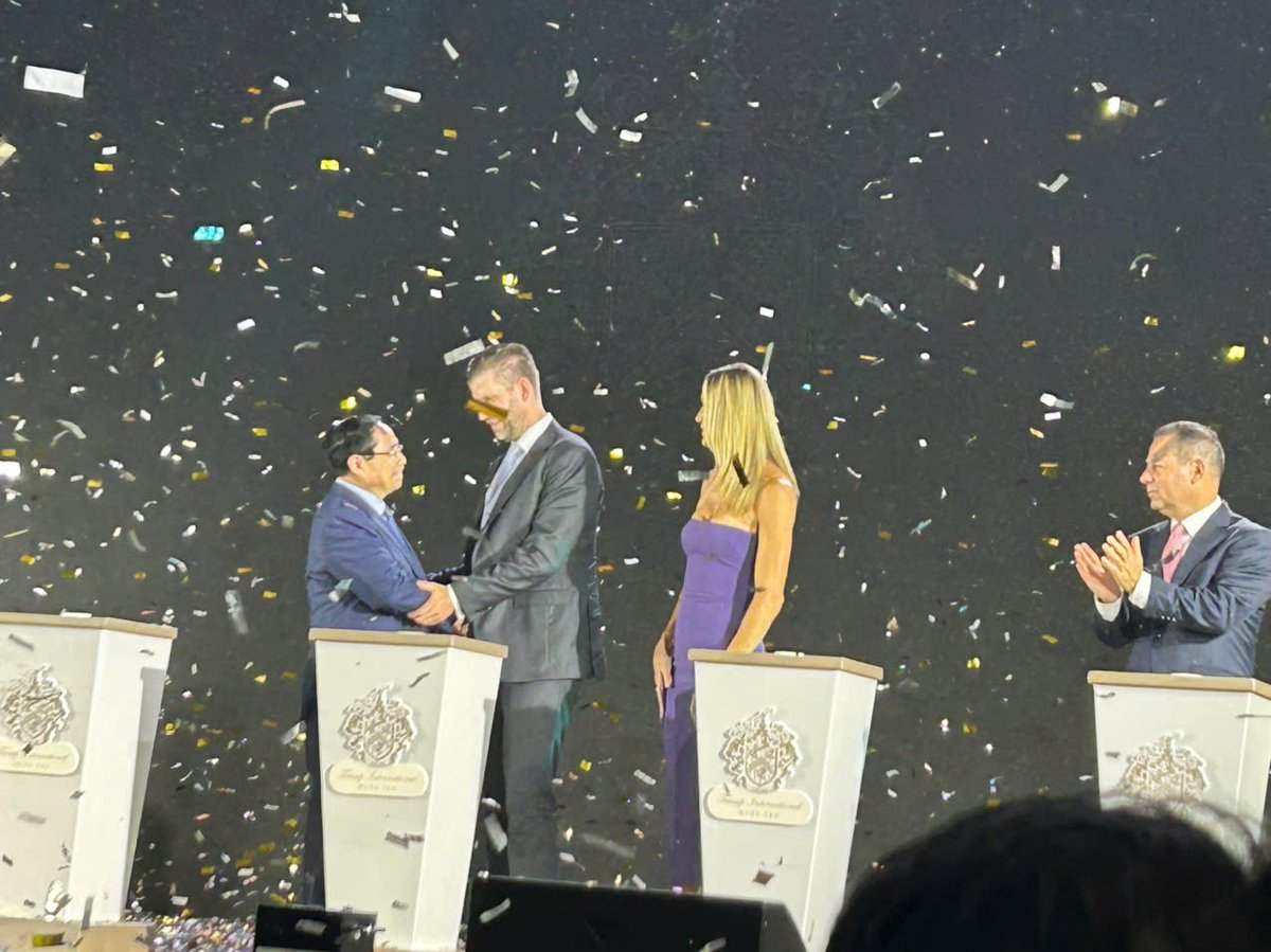 happySON_eth's tweet photo. @EricTrump Welcome to Vietnam 🇻🇳 https://t.co/svPUbqqwUM