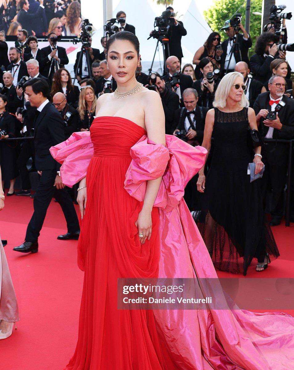 ฝ้าย พีรญา มะลิซ้อน

PERAYA RED CARPET CANNES
#BoucheronXFaye