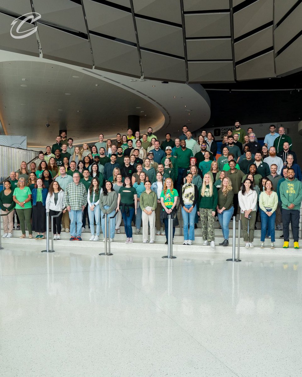 Today, team members wore green to show support for Mental Health Awareness! 

We also join the entire NBA for a “Time Out” Wellness Walk in support of Mental Health Awareness Month.