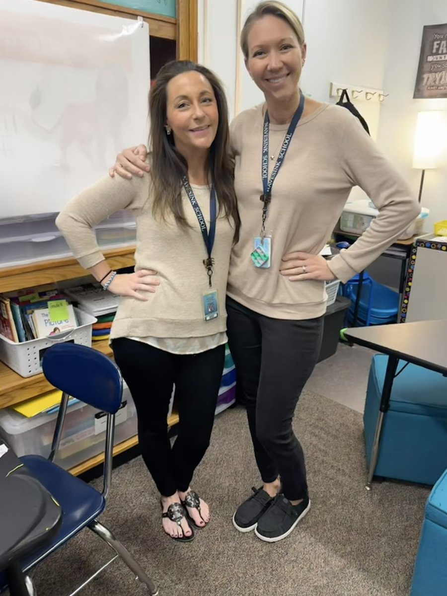 Old habits die hard! #twinning <a href="/MrsAvignone/">Samantha Avignone</a>