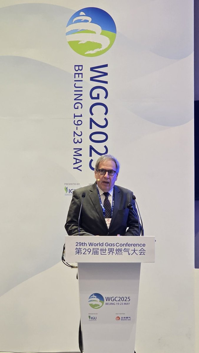 Expusimos los resultados del estudio sobre Gasificación del Transporte Público en <a href="/gcba/">Buenos Aires Ciudad</a>  durante #wgc2025 en Beijing. Gran interés internacional. <a href="/pberecia/">Pablo Bereciartua</a> <a href="/NaturgyBAN/">Naturgy BAN</a> <a href="/Metropol_ar/">Metropol</a> <a href="/DotaGrupo/">GrupoDota</a> <a href="/ScaniaArgentina/">Scania Argentina</a> <a href="/ivecoargentina/">Iveco Argentina</a> <a href="/colgas/">Colgate</a> <a href="/Energia_Ar/">Secretaría de Energía</a> <a href="/enargas/">ENARGAS 🇦🇷</a> <a href="/ArgTransporte/">Secretaría de Transporte</a>