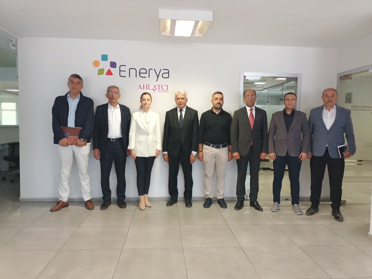 Hutashyk's tweet photo. Başkanımız @drsadiksefer bey ve beraberindeki heyet Konya Enerya bölge Koordinatörü Selma Delikan hanımefendi ve Etüt Proje Müdürü Halil Öztürk bey'i ziyaret edip istişare ve görüş alışverişinde bulundu. İlgi ve destekleri için tüm Enerya ekiplerine çok teşekkür ederiz. https://t.co/3fC9vX98Vr