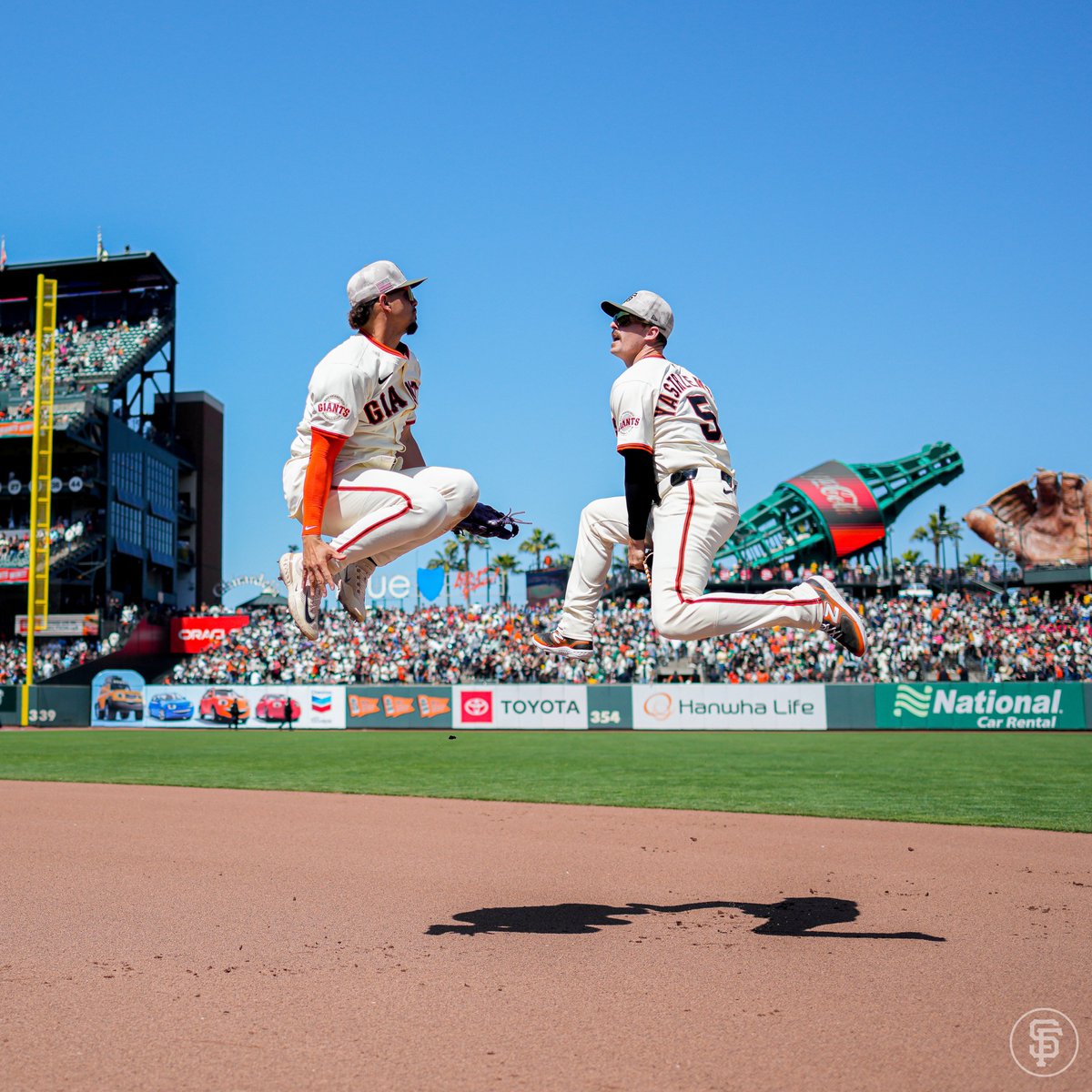 SleeperSFGiants's tweet image. Elite celly from Adames and Yaz