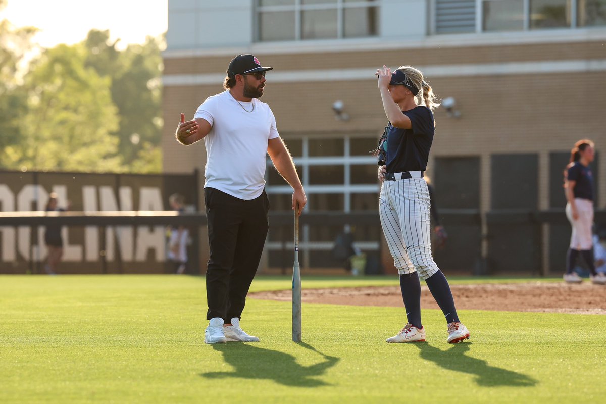 Hot-hitting Softball Rebels have found their stride under hitting coaches Bobby Buchanan and Ehren Earleywine
247sports.com/college/ole-mi…
#OleMiss #HottyToddy