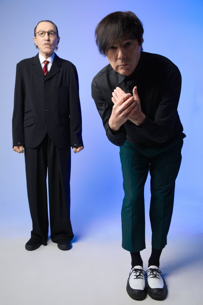 Dave O'Grady (@davegildedalm) on Twitter photo 'ello ello ello
A Little Bit of Light Banter as <a href="/tomhappens/">Tom Happens 🥶</a>
talks to SPARKS <a href="/sparksofficial/">S P A R K S</a> on his @newstalkfm <a href="/NewstalkFM/">NewstalkFM</a> tonight from 10pm
WARNING : Tom may be giddy as he things Sparks are the second coming. <a href="/foggynotions/">Foggy Notions</a> <a href="/transgressiveHQ/">Transgressive</a>
Listen on
newstalk.com 'ello ello ello
A Little Bit of Light Banter as <a href="/tomhappens/">Tom Happens 🥶</a>
talks to SPARKS <a href="/sparksofficial/">S P A R K S</a> on his @newstalkfm <a href="/NewstalkFM/">NewstalkFM</a> tonight from 10pm
WARNING : Tom may be giddy as he things Sparks are the second coming. <a href="/foggynotions/">Foggy Notions</a> <a href="/transgressiveHQ/">Transgressive</a>
Listen on
newstalk.com