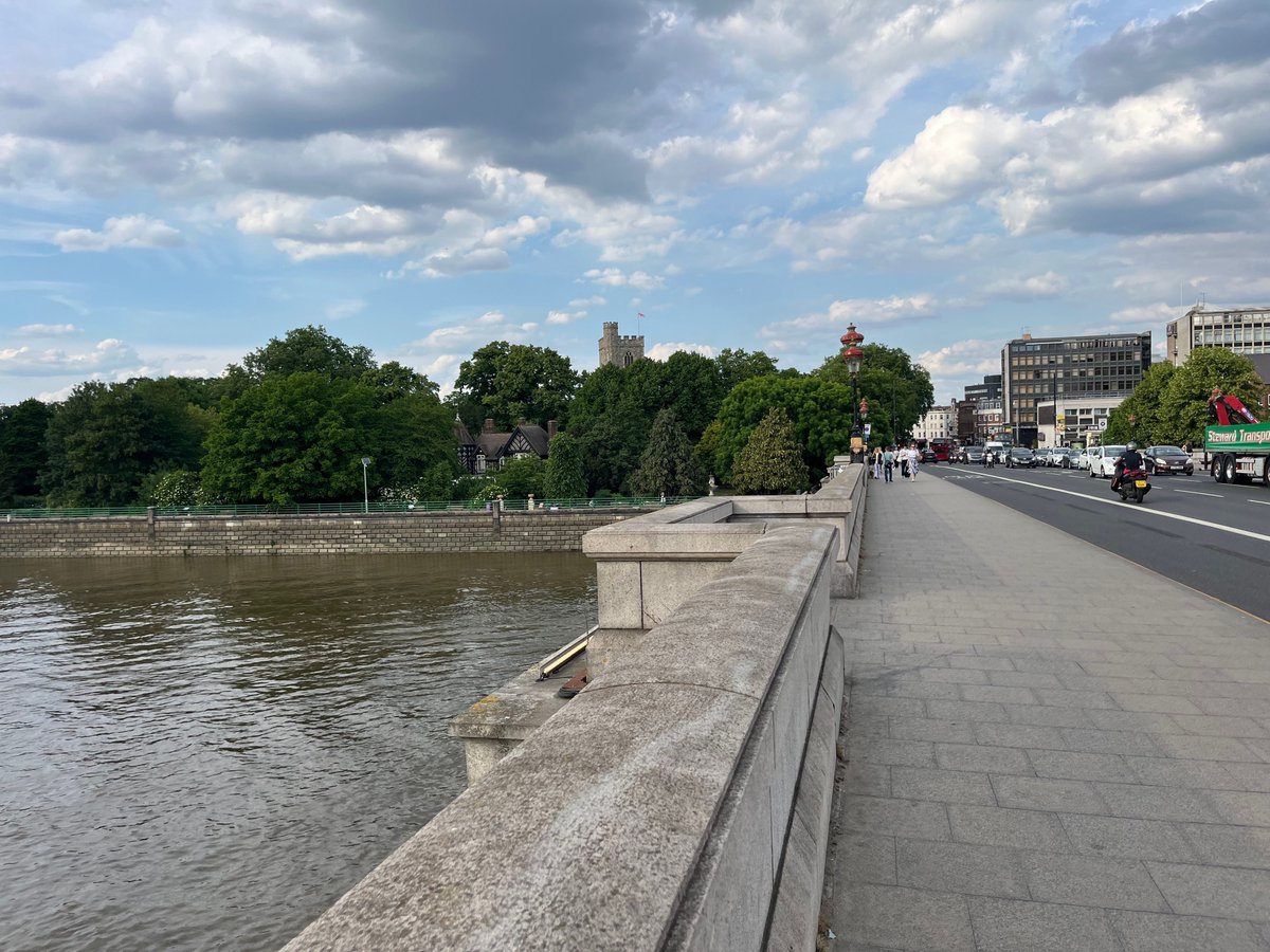 MichaelJecks's tweet photo. Back from a wonderful evening at Fulham Palace with @BoldwoodBooks, meeting the team & many other authors. Thanks to Amanda, Vic, Claire and all for the wine, nibbles, and the welcome! Time for quick sketch, too!
#author #amwriting #crime #vintaine #jacquerie #Fulham #histfic https://t.co/5EovZZGtUg