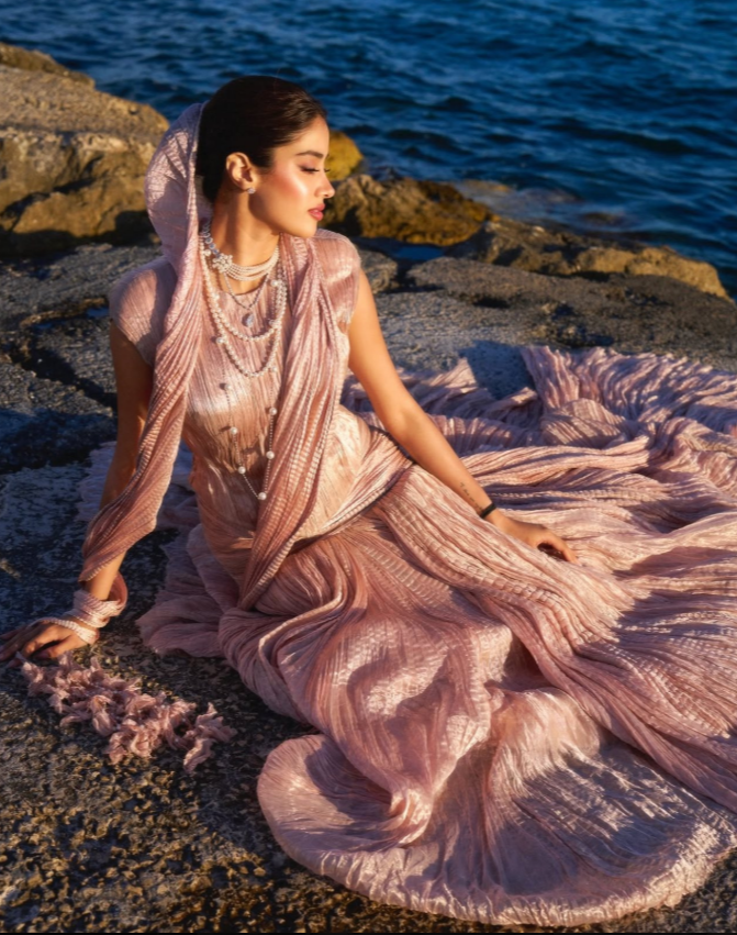 cinetakies_Blog's tweet photo. jhanvi kapoor🤩
#jhanvikapoor #aliabhatt #saraalikhan #bollywood #kiaraadvani #bollywoodactress #dishapatani #janhvikapoor #tarasutaria #deepikapadukone #ananyapanday #priyankachopra #kritisanon #katrinakaif #salmankhan #shraddhakapoor #norafatehi #kareenakapoor #ananyapandey https://t.co/GBRQxwWKOd