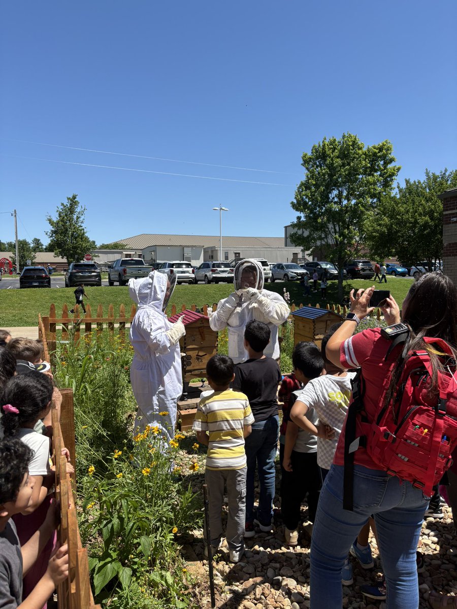 Shannon Cron (@mrscron12) on Twitter photo A little bee 🐝 education for our SCE friends today from our in house bee expert Mr. Welch!!! <a href="/SCMFalcons/">Stewarts Creek MS</a> <a href="/sc_robotics/">SC Robotics</a> A little bee 🐝 education for our SCE friends today from our in house bee expert Mr. Welch!!! <a href="/SCMFalcons/">Stewarts Creek MS</a> <a href="/sc_robotics/">SC Robotics</a>
