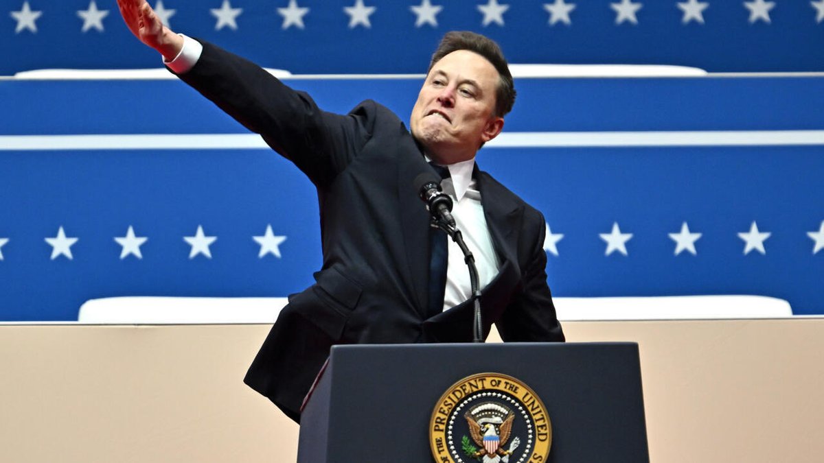 LucasSa56947288's tweet image. Show of hands ✋🏾 who thinks that Elon Musk is a Nazi?