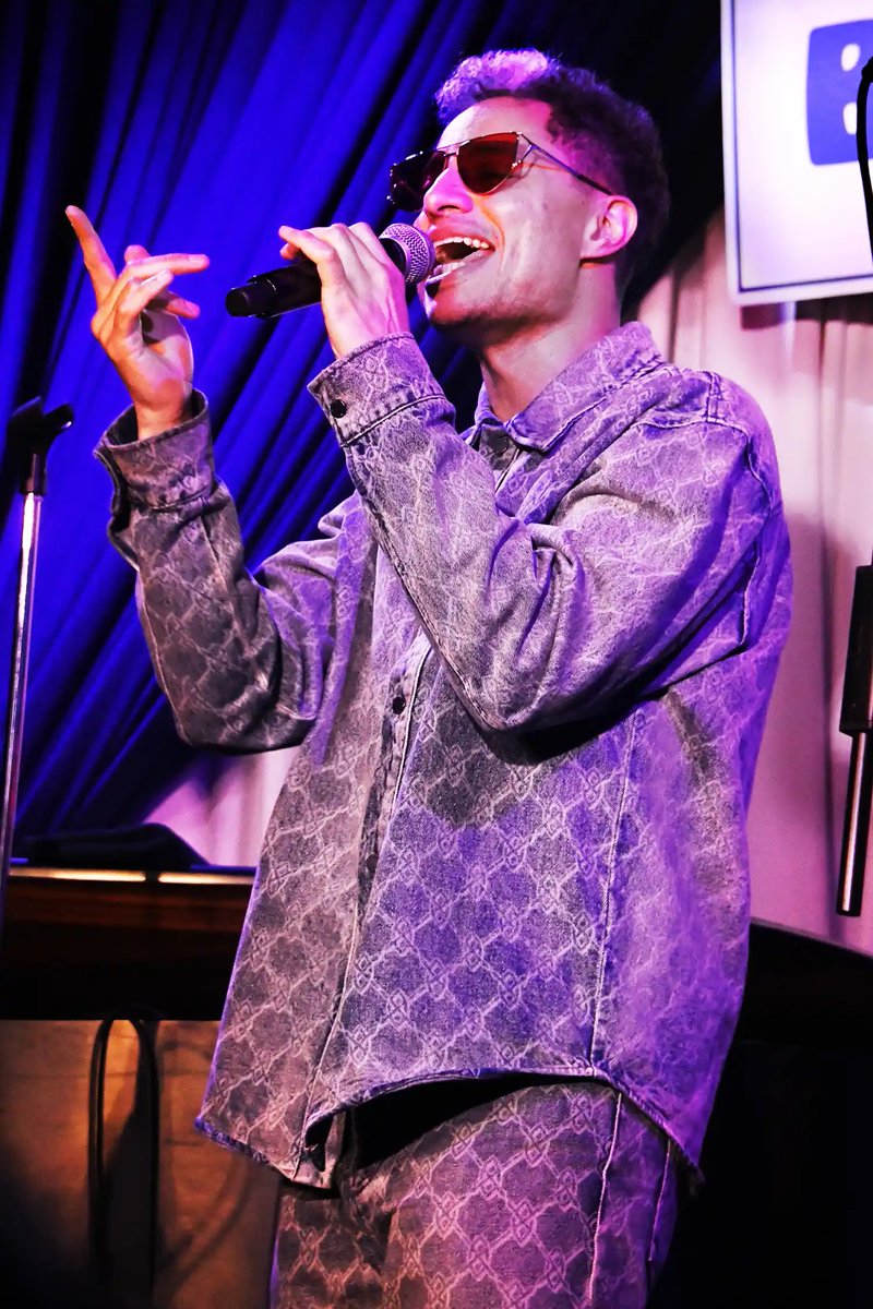 JOSÉ JAMES (@josejamesmusic) on Twitter photo Great review of my residency at <a href="/BlueNoteNYC/">Blue Note New York</a> by Bob Krasner in <a href="/amNewYork/">amNewYork™</a> 🙏🏽🔥🎶
Read the full article in AM New York and join me for the last two nights of my Blue Note residency tonight and Thursday!
✏️ amny.com/entertainment/…
🎫 bluenotejazz.com/nyc/shows/?eid… Great review of my residency at <a href="/BlueNoteNYC/">Blue Note New York</a> by Bob Krasner in <a href="/amNewYork/">amNewYork™</a> 🙏🏽🔥🎶
Read the full article in AM New York and join me for the last two nights of my Blue Note residency tonight and Thursday!
✏️ amny.com/entertainment/…
🎫 bluenotejazz.com/nyc/shows/?eid…