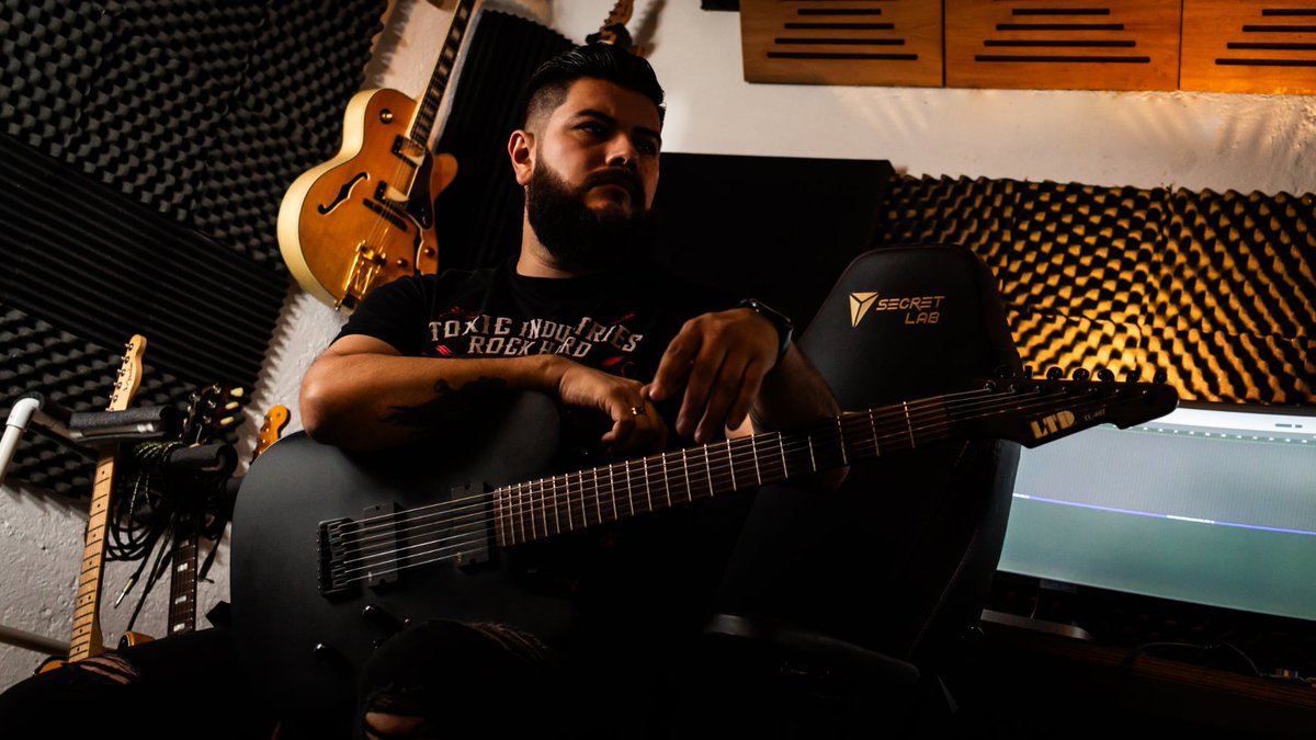 El día de ayer grabamos el #playthrough de nuestro nuevo sencillo #EarthCollapse de <a href="/HomesickOf/">Homesick of Afterlife</a>