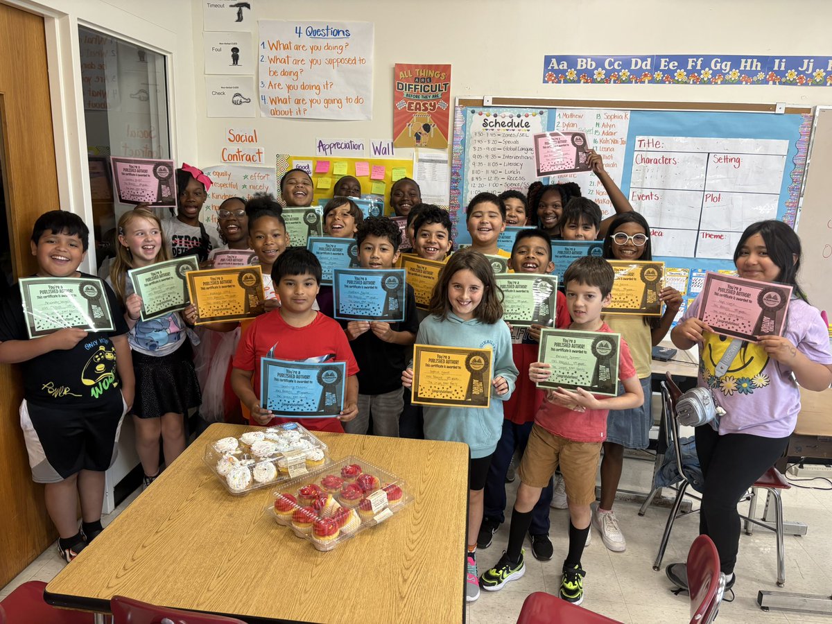 monse5's tweet photo. It’s time to celebrate hard work, build confidence, and let every young author shine. @studentreasures #PublishingParty #ProudAuthors
#YoungAuthors #ProudTeacher @ParticipateLrng https://t.co/BfYENOVFGN