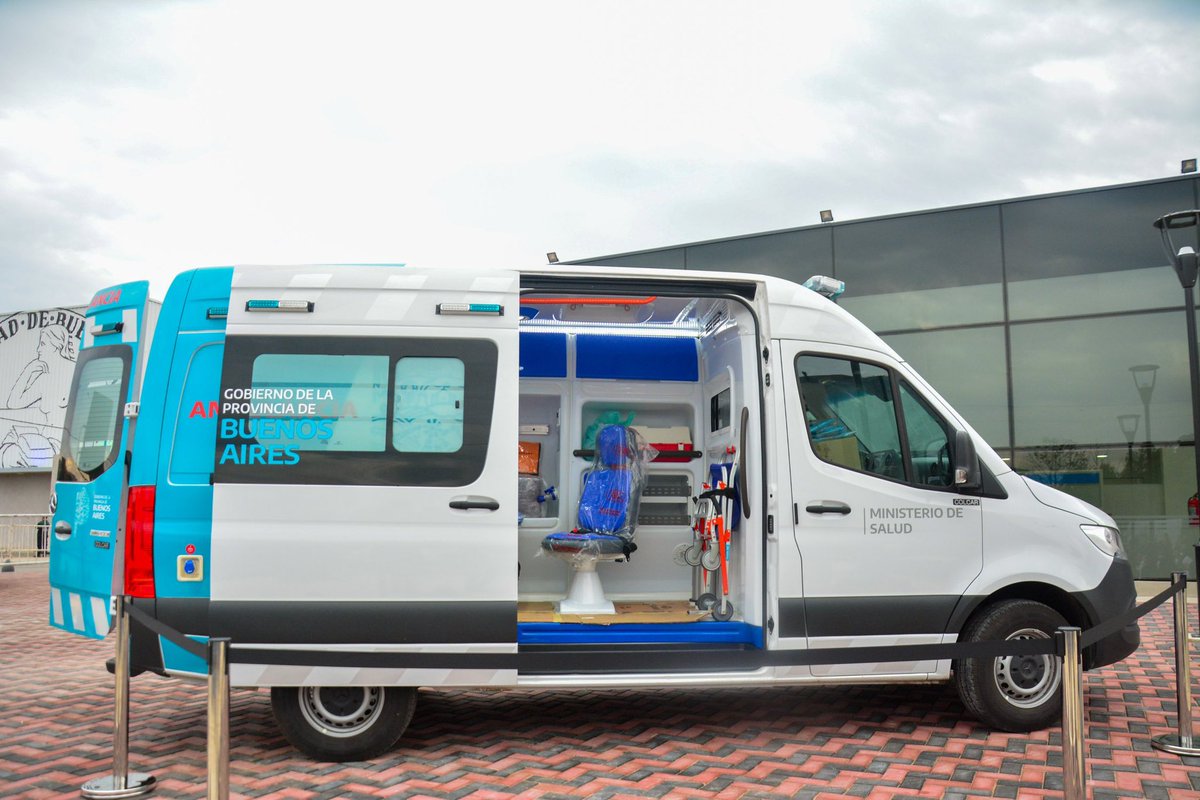 magariovero's tweet image. 🚑 Con las últimas entregas en #Lobos, #Escobar y #Dorrego, ¡ya son 360 las ambulancias sumadas a la red sanitaria bonaerense! ❤️

Seguimos fortaleciendo el sistema sanitario en los 135 municipios para que el acceso al derecho a la salud de las y los bonaerenses no se vea…