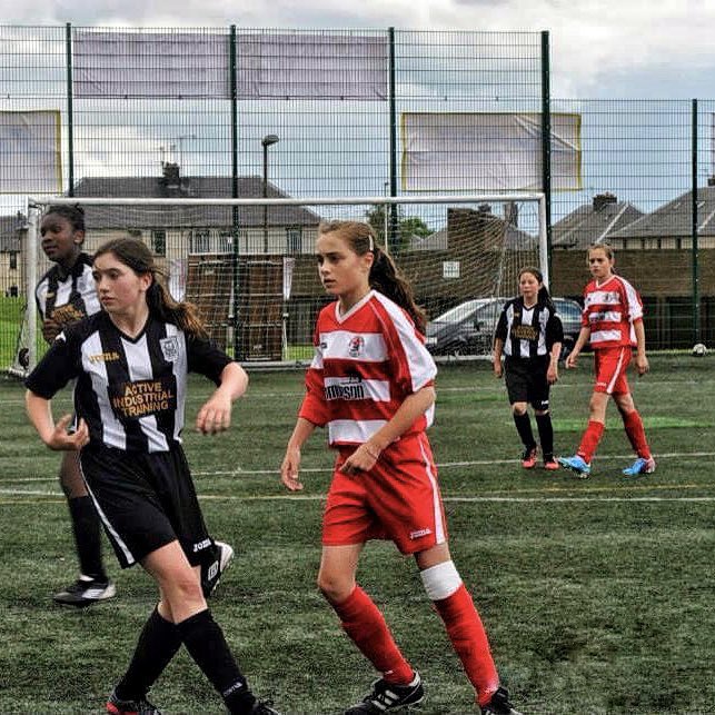 Our title winning twins 🫶🏻 <a href="/NatashaSelkirk/">natasha selkirk</a> <a href="/NicoleSelkirk/">nicole</a>