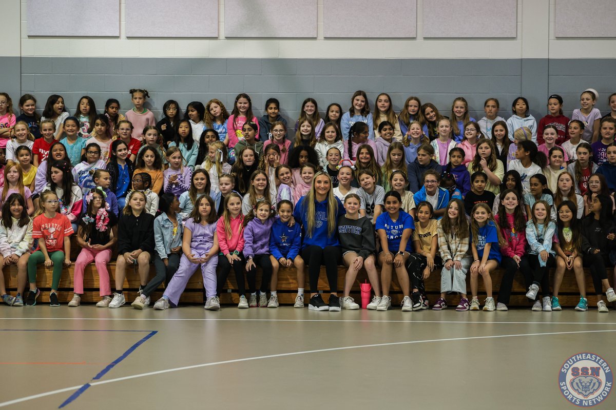 HSESchools's tweet photo. Miss Indiana Basketball Maya Makalusky made a full-court visit to all 13 HSE elementary schools -- meeting 3rd & 4th graders, sharing autographed posters, and offering words of encouragement. 💬🏀 Thanks for inspiring our future Royals & Tigers, Maya! 📸: @SoutheasternSN @HSEAthletics