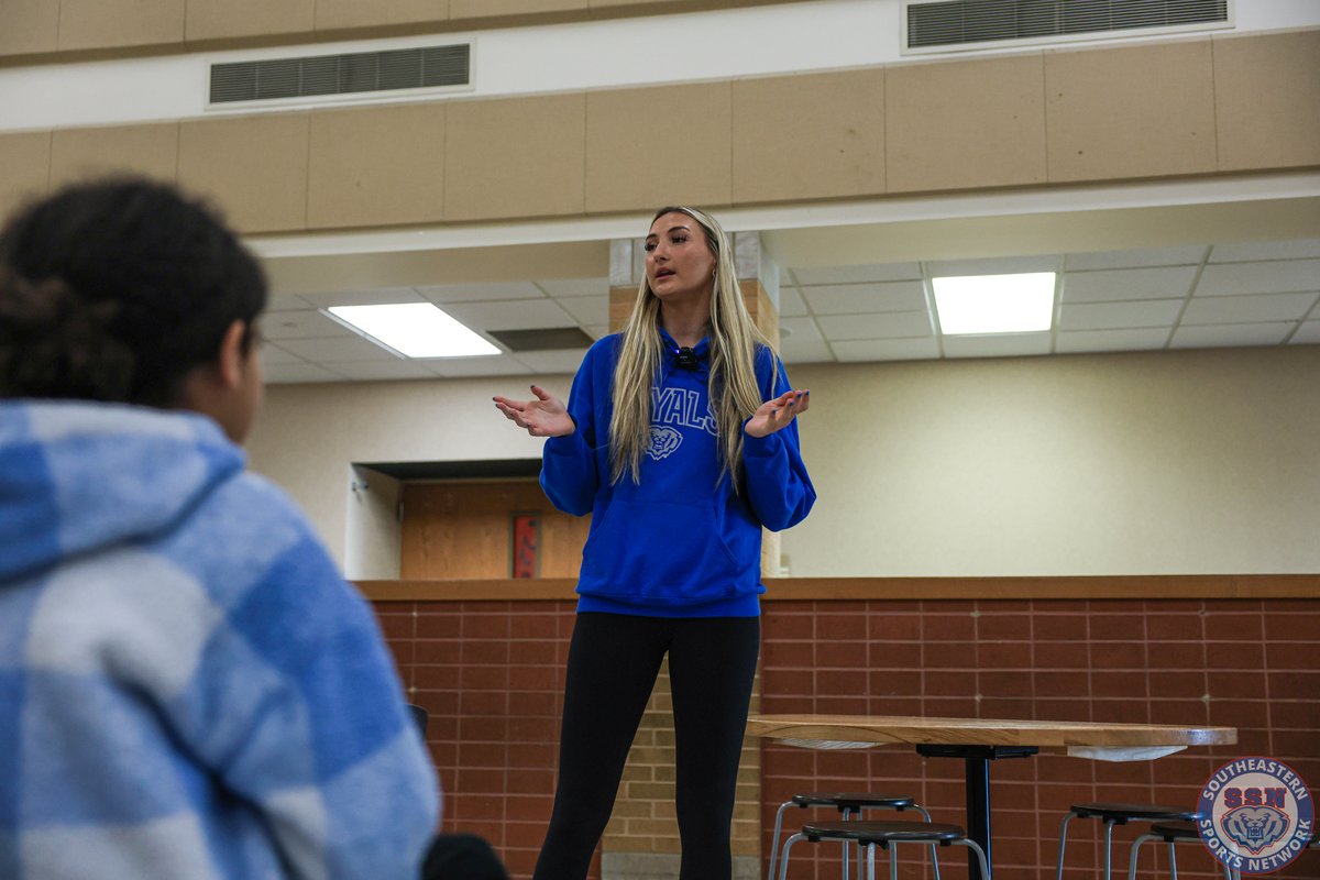 HSESchools's tweet photo. Miss Indiana Basketball Maya Makalusky made a full-court visit to all 13 HSE elementary schools -- meeting 3rd & 4th graders, sharing autographed posters, and offering words of encouragement. 💬🏀 Thanks for inspiring our future Royals & Tigers, Maya! 📸: @SoutheasternSN @HSEAthletics