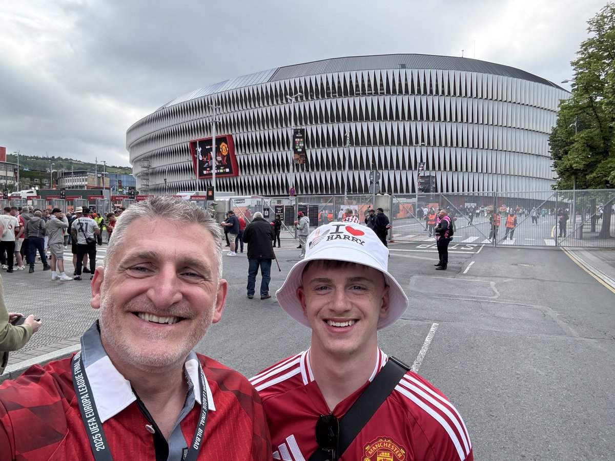 fred_fearn's tweet image. C’mon United!