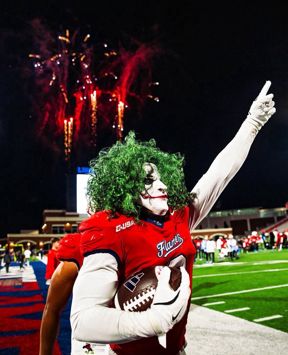 ๐น๐๐๐๐๐ ๐๐๐๐๐๐ โ (@jordanturner64) on Twitter photo I will be on a visit this week to Liberty University #Goflames๐ฅ<a href="/coachwaites/">Denares Waites</a> <a href="/GMC_Football/">GMC Football</a> I will be on a visit this week to Liberty University #Goflames๐ฅ<a href="/coachwaites/">Denares Waites</a> <a href="/GMC_Football/">GMC Football</a>