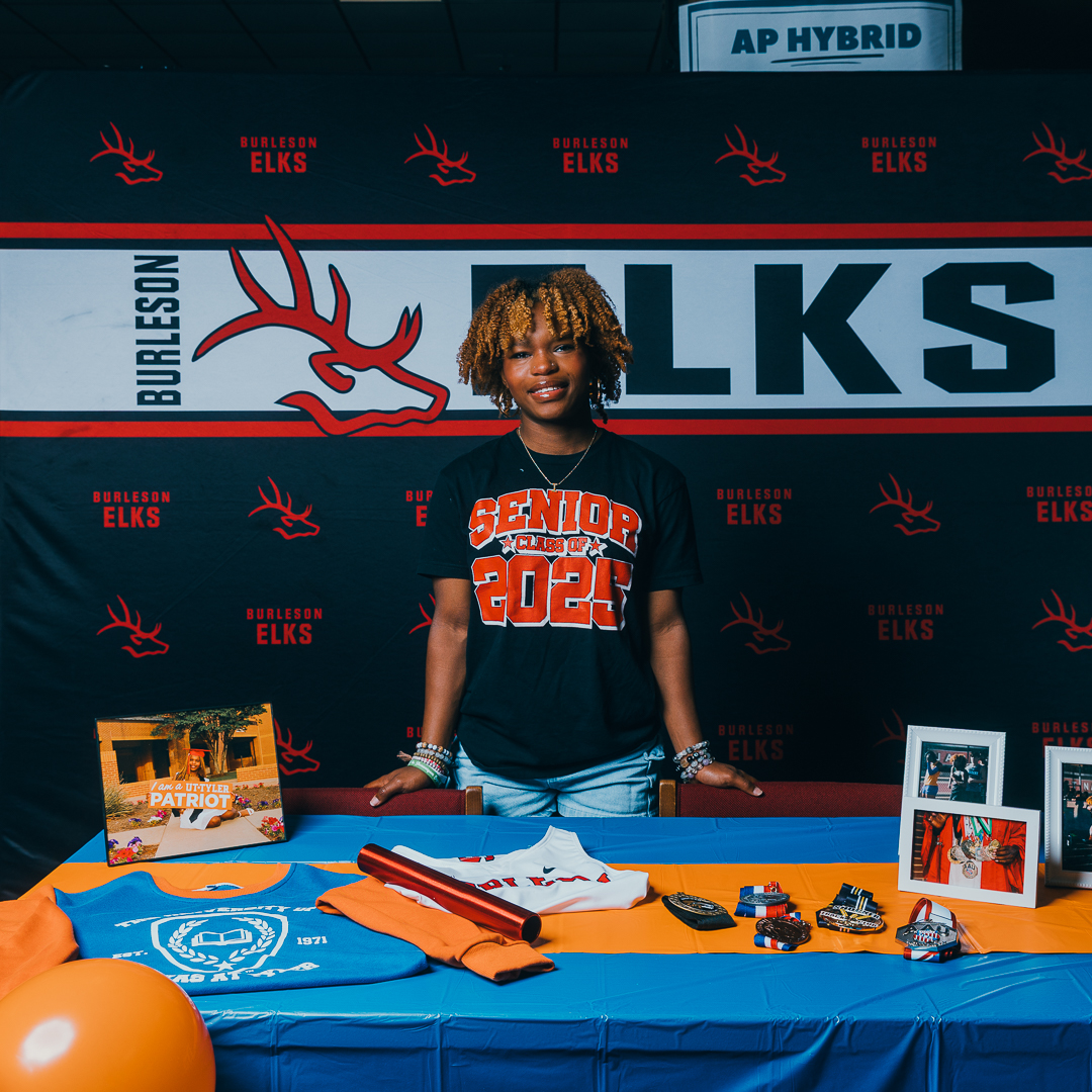 Congratulations to India Jones on signing to run track at the University of Texas at Tyler. 👏  

<a href="/BurlesonTrack/">Burleson Track & Field</a> |  #BISDstandout #BISDsigningday