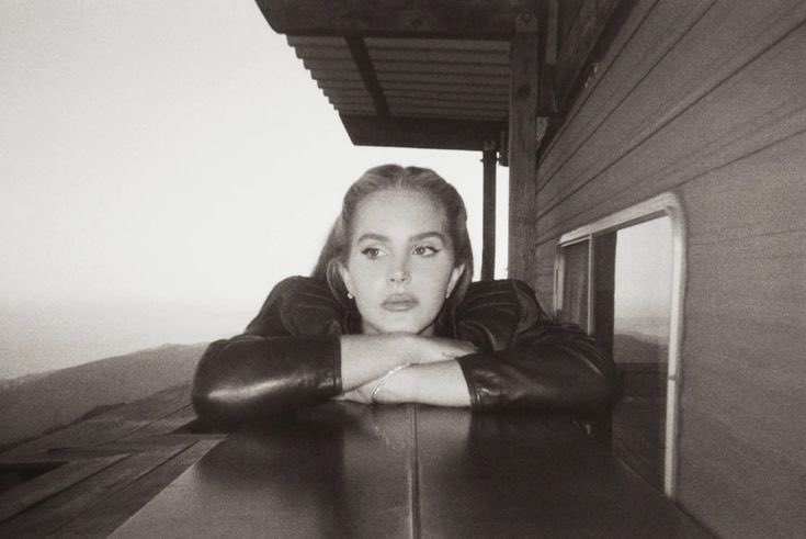 ROBCRAVEE's tweet photo. 5 years ago today, Lana Del Rey dropped “Question for the Culture”. https://t.co/qk6xVsyCLM