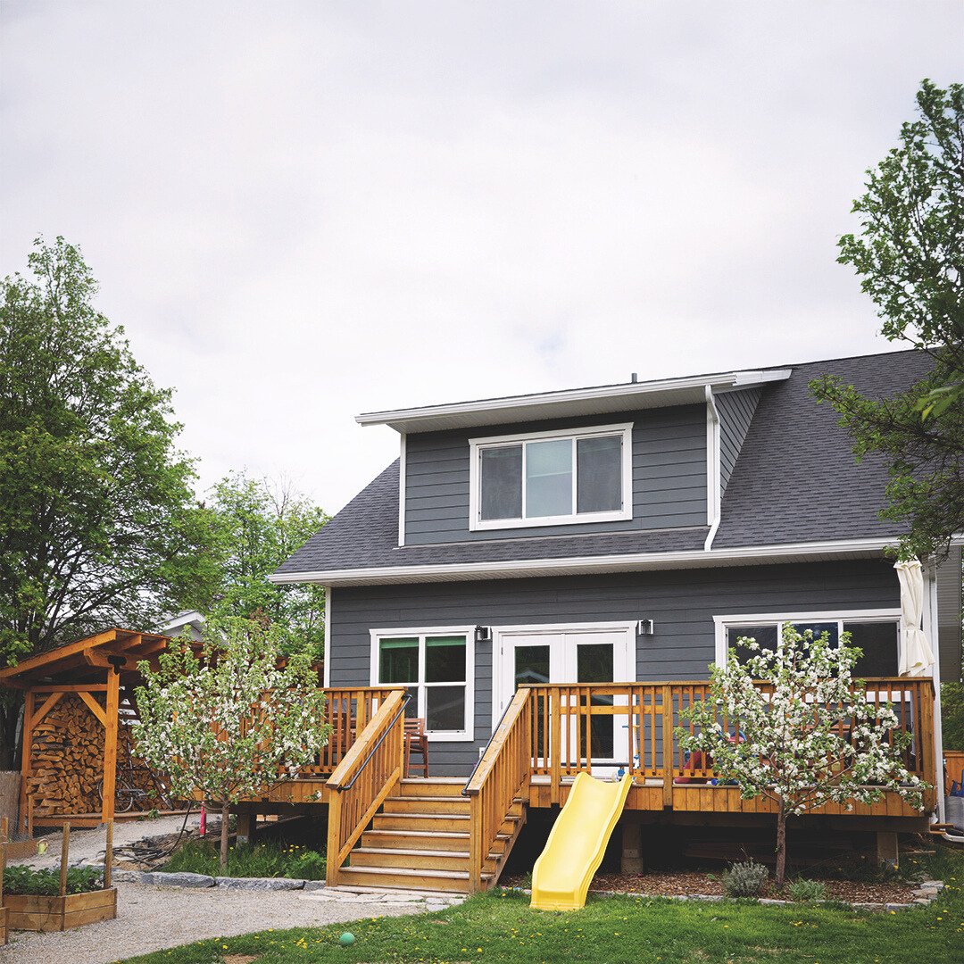 Winton_Homes's tweet photo. Meet the Jack Pine — a craftsman-style prefab home that blends timeless design with modern comfort.
3 beds | 3.5 baths | Walk-in closets for all 2048 sq. ft. of smart living

Delivered prefab. Designed for Western Canada.
🔗 https://t.co/2egZfrlKay https://t.co/VHUq3ZoBiO