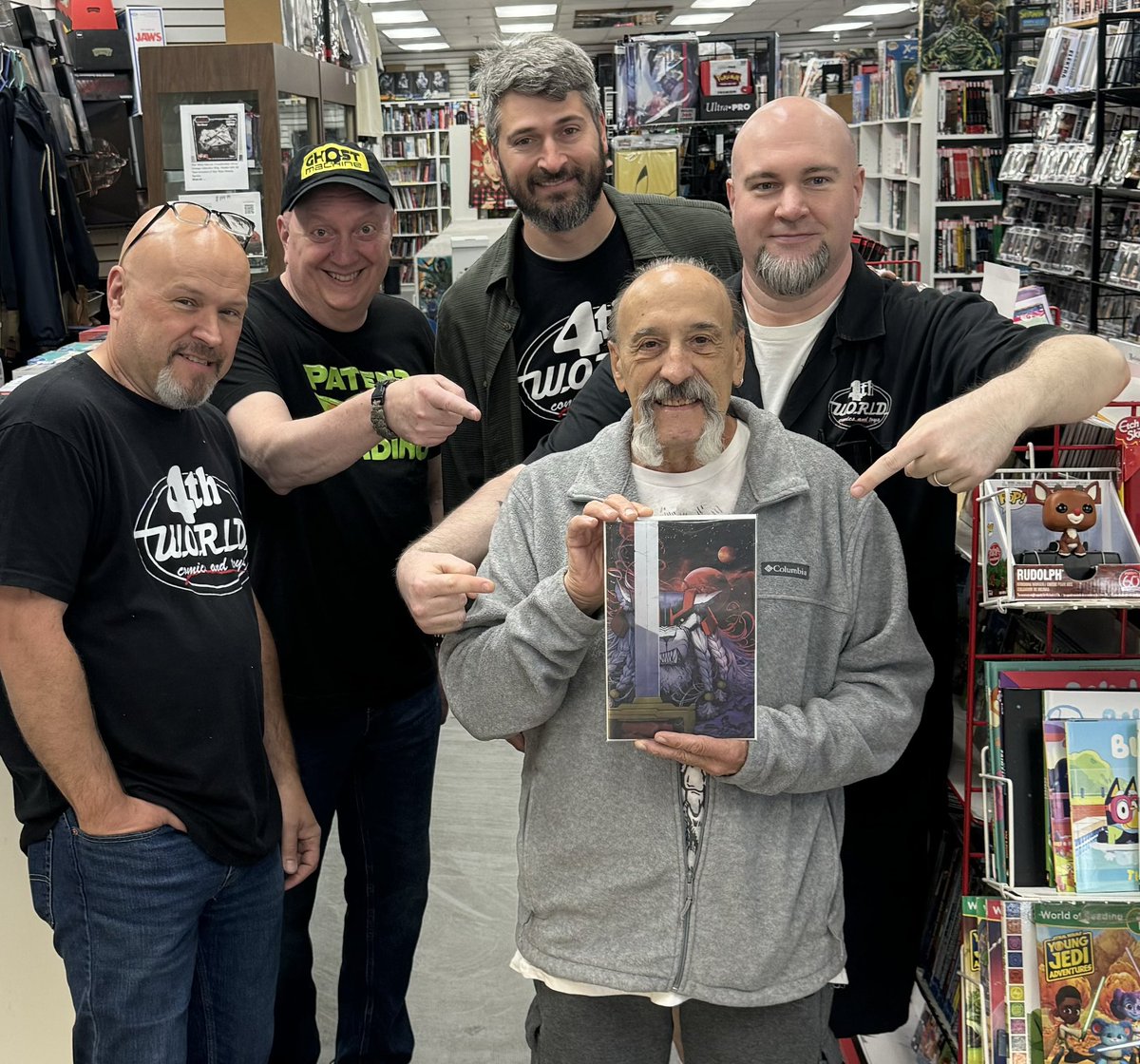 4th World Comics & Toys tweet media