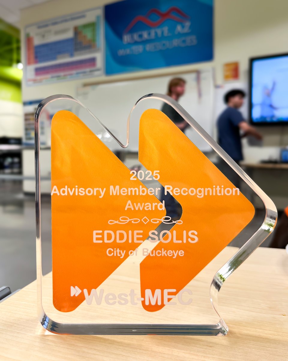 westmec's tweet photo. Recently, West-MEC proudly honored the City of Buckeye (@BuckeyeAZGov) for their continued support and commitment to student success. Thank you to the City and its Water Resources Department for helping West-MEC students find a #FasterWayForward. ➡️
#WestMEC #CareerTechEd https://t.co/iygUZXYhFI