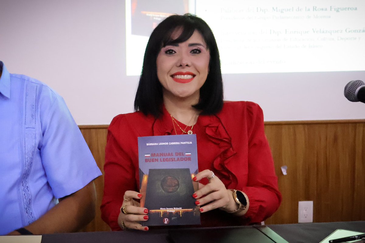 FombonaMarta's tweet photo. Tuvimos el honor de estar en la presentación póstuma del libro “Manual del Buen Legislador”, de la Dra. Bárbara Leonor Cabrera Pantoja.
Una obra que, más allá del texto, nos deja un legado profundo de ética, compromiso y amor por el servicio público.

Su pensamiento sigue guiando nuestro actuar. Hoy más que nunca, reafirmamos nuestra responsabilidad de legislar con honestidad, cercanía y convicción.

#MartaArizmendi ❤️
#TransformandoPorAmorATonalá
#PresidentaCongresoJalisco
#DiputadaDeTonalá