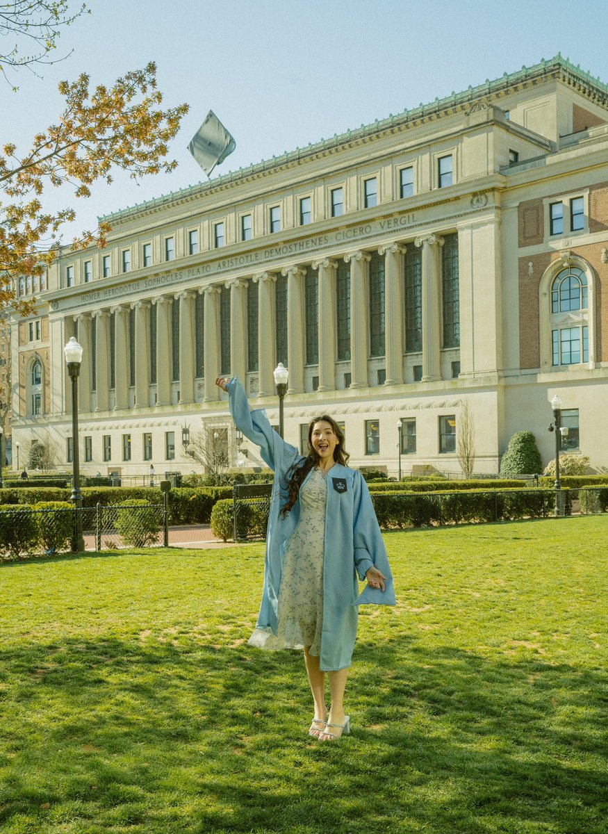 AdaliFrias's tweet photo. That’s a wrap! You can call me MASTER 🎓 @ColumbiaSIPA https://t.co/oCWgidsDXv